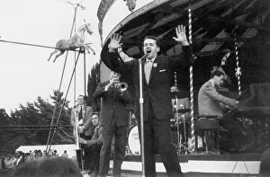Musik Drucke: Georg Melly mit der Mick Mulligan-Band im Beaulieu-Jazz-Festival in Hampshire 1960