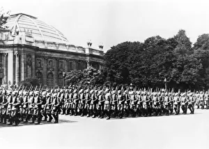 World War II Black And White Photos Drucke: German troops parading before the German commandant of Paris, 8 July 1941