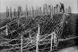 Deutsche beschäftigen sich mit dem Unheil der Drahtverschnürung zwischen 1914 und 1915. Ersteller: Bain News Service