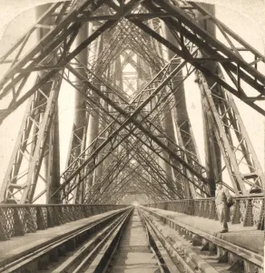 Die Große Forth Bridge, Schottland, 1896. Künstler: Works and Sun Sculpture Studios
