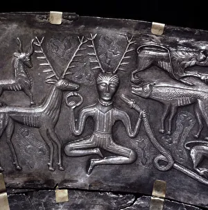 Drucke von Gundestrupschale mit Darstellung des keltischen Horngottes Cernunnos mit Torc aus Dänemark um 100 v. Chr Dänemark Drucke: Gürtelröhre von Gundestrup zeigt den zelligen Gott Kermnos mit Torch in Dänemark um 100 v