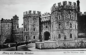 Black And White Britain Drucke: Henry VIII gateway, Windsor. Creator: Unknown