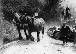 Vintage Car Transport Drucke: Horses pulling an MG up a hill, c1936