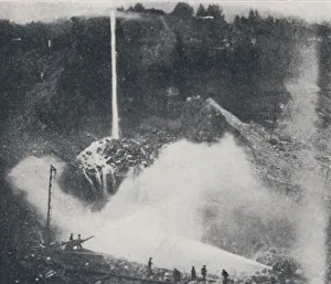 Early 20th Century Industry Photos Drucke: Hydraulic Mining, 1923. Creator: Unknown
