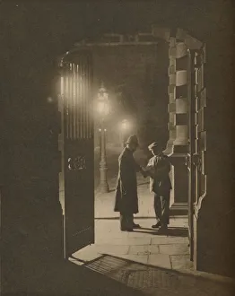 Wonderful London Photos Drucke: An incident at The Yard in the small hours, c1935. Creator: Unknown