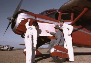 Arthur Rothstein Photography Drucke: Instructor and students studying a map