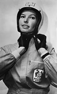 Janet Guthrie, Rennfahrerin