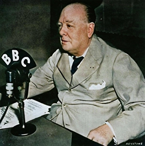 Drucke von Im Kontakt mit dem Zuhause aus dem Weißen Haus, Washington, 1943, (1945), sprach Churchill die Heimwehr vom Weißen Haus in Washington im Jahr 1943 Washington, District Of Columbia Drucke: Kontakt mit der Heimat aus dem Weißen Haus
