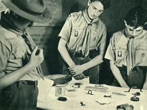 Kim's Spiel, 1944. Ersteller: Unbekannt.