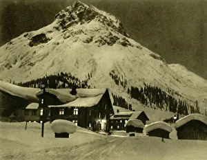 Drucke von Lech am Arlberg bei Nacht, Österreich, um 1935. Das Skigebiet Lech in der Arlbergskette im Bundesland Vorarlberg. Aus Oesterreich - Land Und Volk, (Österreich, Land und Volk). [R Verwandte Bilder Drucke: Lech am Arlberg bei Nacht, Österreich, um 1935. Künstler: Unbekannt.