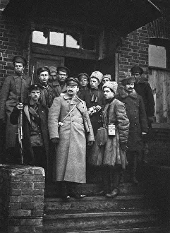 Russische Staatsoberhäupter Drucke: Léon Trotski mit seinen Wachmannschaften im Jahr 1919
