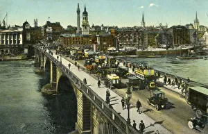 Old London Bridge Image Drucke: London Bridge, c1910. Creator: Unknown