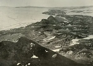 Ernest Shackleton Explorer Drucke: Looking North Towards Cape Royds, c1908, (1909)