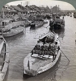 Blick nach Westen von der Nihon-bashi-Brücke in Richtung Zentrum Tokios, Japan im Jahr 1904. Künstler: Unterwood & Unterwood