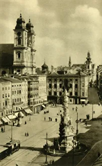 Upper Austria Landmarks Drucke: Main Square, Linz, Upper Austria, c1935. Creator: Unknown