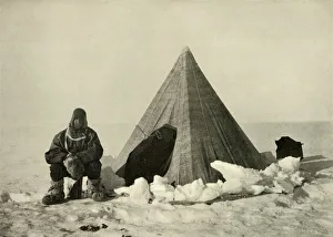 Antarctic Expedition Drucke: Marshall Outside a Tent, at the Camp, c1908, (1909)