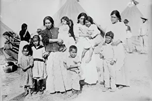 Black And White Photos 1910s Drucke: Mathilde Martinez & children, between c1910 and c1915. Creator: Bain News Service
