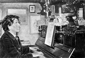 Maurice Rollinat, französischer Dichter, Klavier spielt 1902