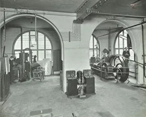 London County Council Photographs Drucke: Mechanical laboratory, Battersea Polytechnic, London, 1912