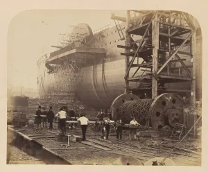Robert Howlett Photographer Drucke: Men at Work Beside the Launching Chains of the Great Eastern, November 18