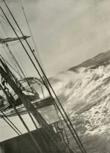 Ernest Shackleton Drucke: Mountainous Seas, c1908, (1909)