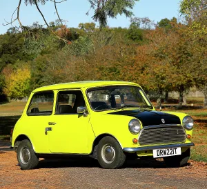 Classic Automobile Design Drucke: Mr.Bean's Mini from the tv programme of the same name