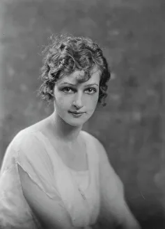 Frau Jacques Boyrivén, Porträtfotografie vom 19.Juli 1918. Ersteller: Arnold Genthe