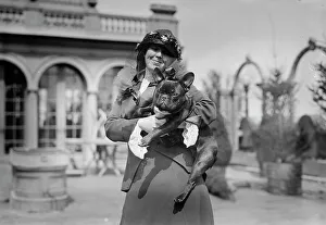 Frau Martha Haslam und Noisette, zwischen c1910 und c1915. Ersteller: Bain News Service