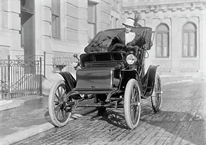 Black And White Auto Photos Drucke: Mrs. William E. Borah In Auto, 1912