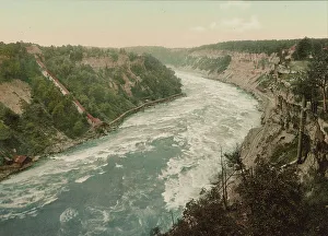 New York State Tourist Attraction Drucke: Niagara, Whirlpool Rapids, looking down, c1898. Creator: Unknown