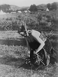Edward Curtis Images Drucke: Offering the pipe to the Earth-Cheyenne, c1910. Creator: Edward Sheriff Curtis