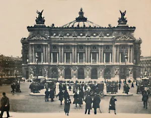 Palais Garnier Architecture Drucke: Paris. - L Opera. - LL, c1910. Creator: Unknown