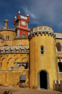 Sintra Portugal Drucke: Partial view of the Pena Palace complex