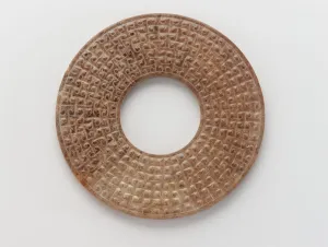 In der Form eines Kreises mit erhöhten Knöpfen aus dem östlichen Zhou-Dynastiezeitraum von 475 bis 221 v. Chr