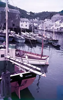 Polperro Harbour Drucke: Polperro Harbour, Cornwall, c1955. Creator: Arthur Charles Kirby Ware