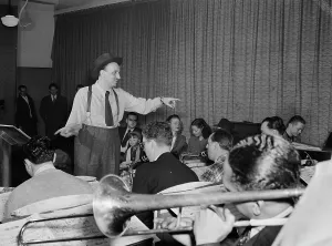 Brass Instrument Players Drucke: Portrait of Brick Fleagle, Sandy Williams