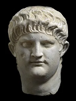 Porträtsitzende Buste des Nerons