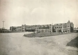 Black And White Railway Images Drucke: Rangoon Railway Station, 1900. Creator: Unknown