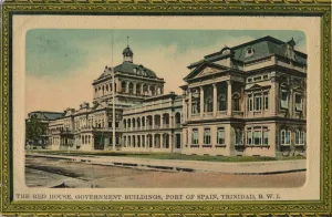 Das rote Haus der Regierungsbauten in Port of Spain auf Trinidad aus dem frühen 20. Jahrhundert
