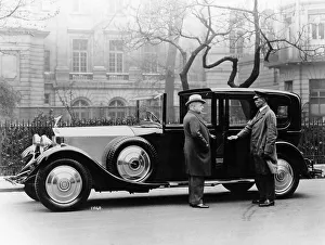 Classic Car Transport Drucke: Rolls Royce with chauffeur