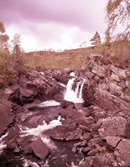 Drucke von Ross und Cromarty, Schottland, c1955. Wasserfall in den Highlands Cromarty Drucke: Ross und Cromarty, Schottland, c1955. Ersteller: Arthur Charles Kirby Ware
