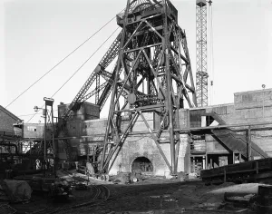 South Yorkshire Drucke: Rothschilder Bergbauwerk, Doncaster