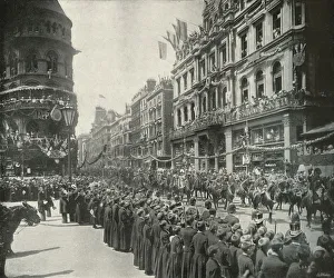 Victorian Era Military Drucke: The Royal Procession: Passing the Eastern End of Cheapside, London, 1897. Artist