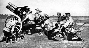 World War One Weapons Drucke: Russian Howitzer at practice fire, First World War, 1914