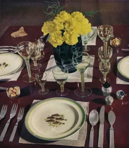 Dining Table Setting Drucke: Silver, 1939