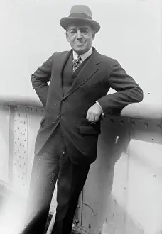 Sir Ernest Shackleton Drucke: Sir E. Shackleton, between c1915 and c1920. Creator: Bain News Service