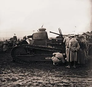 World War One Military Equipment Drucke: Small tank, c1914-c1918
