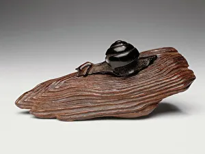 Japanese Handicrafts Drucke: Snail on Log, c.1770. Creators: Unknown, Seiyodo Tomiharu
