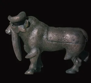 Drucke von Scharfes Kupfer sumerisches Rind von der Taurussee in der Türkei aus dem britischen Museumssammlung See Drucke: Kopf aus solidem Kupfer, sumerischer Bison