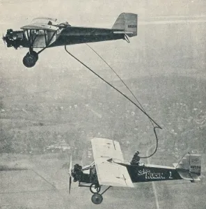 Record Breaking Flight Drucke: The St Louis Robin refuelling, c1929 (c1937)